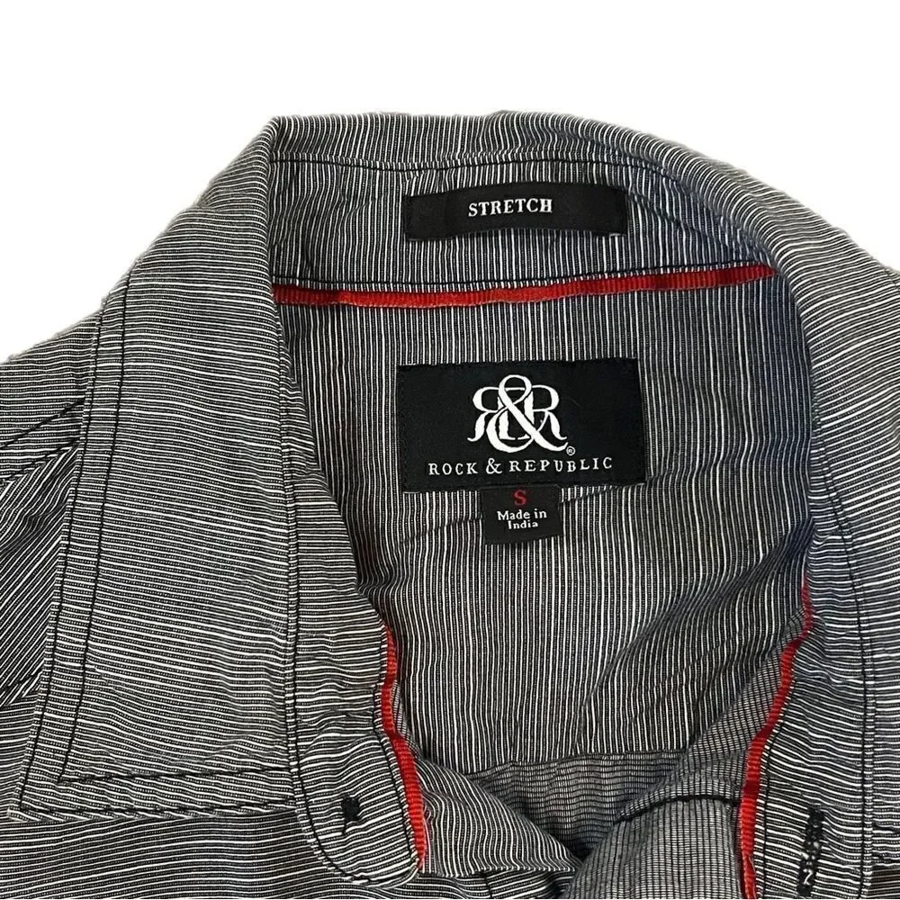 Rock & Republic Black and White Striped Button Up Shirt. Size S. Great Condition